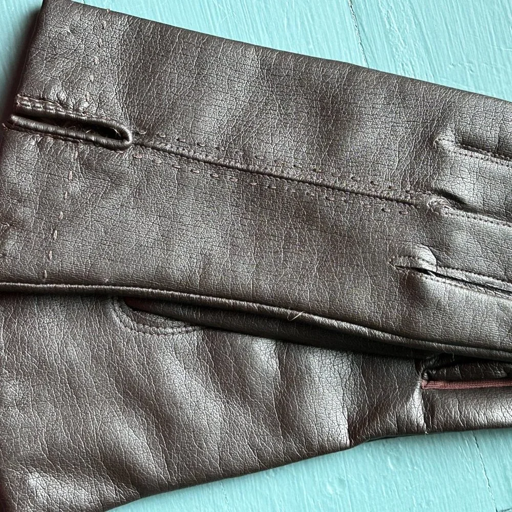 Brown Women's Gloves with Fur Lining - Size 8